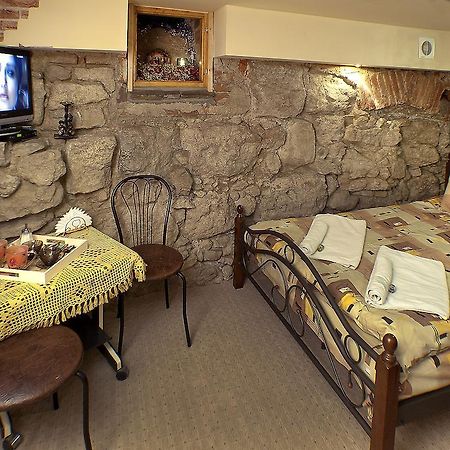 Niko Hostel Lviv Chambre photo