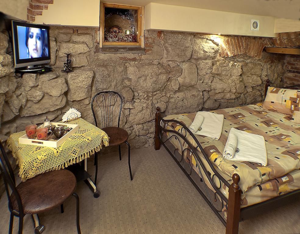 Niko Hostel Lviv Chambre photo