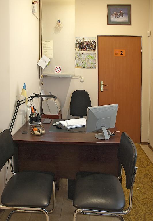 Niko Hostel Lviv Extérieur photo