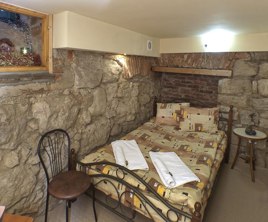 Niko Hostel Lviv Chambre photo