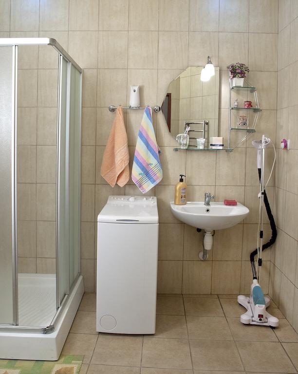 Niko Hostel Lviv Chambre photo